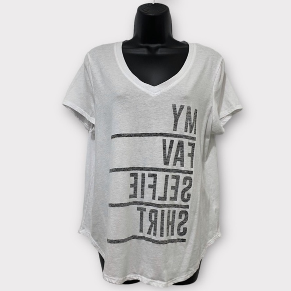 True Craft White “My Fav Selfie Shirt” Short Sleeve V-Neck T-Shirt Size XL